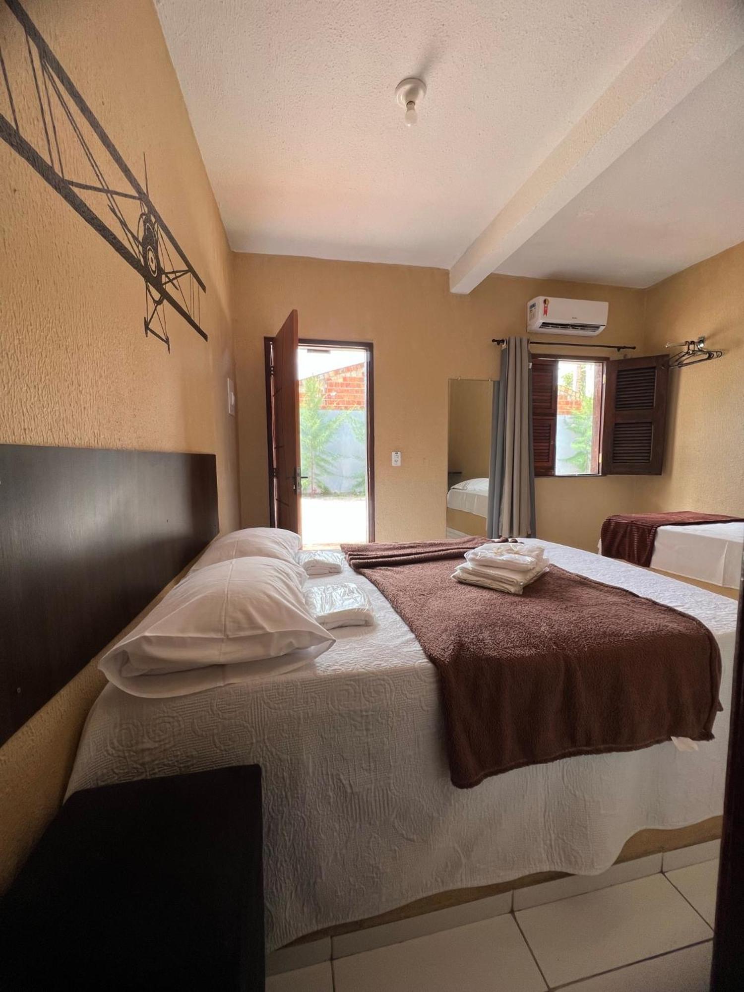 Hotel Pinto Martins Camocim Eksteriør billede